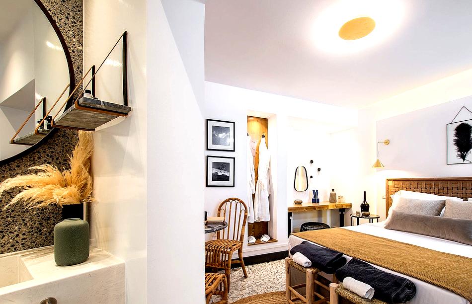 Amelot Art Suites